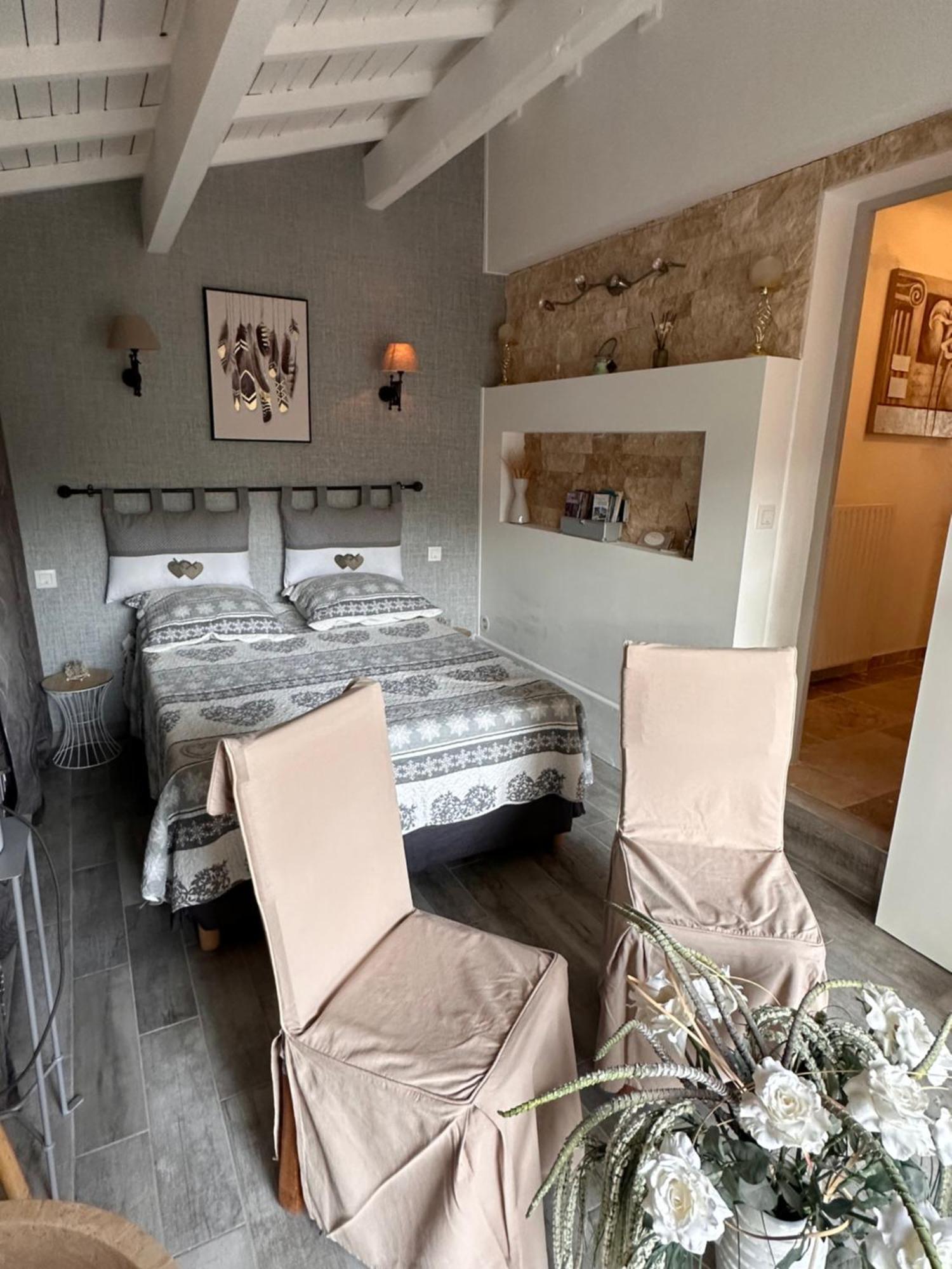 Appartement Beau Ciel à Châteauneuf-de-Gadagne Extérieur photo