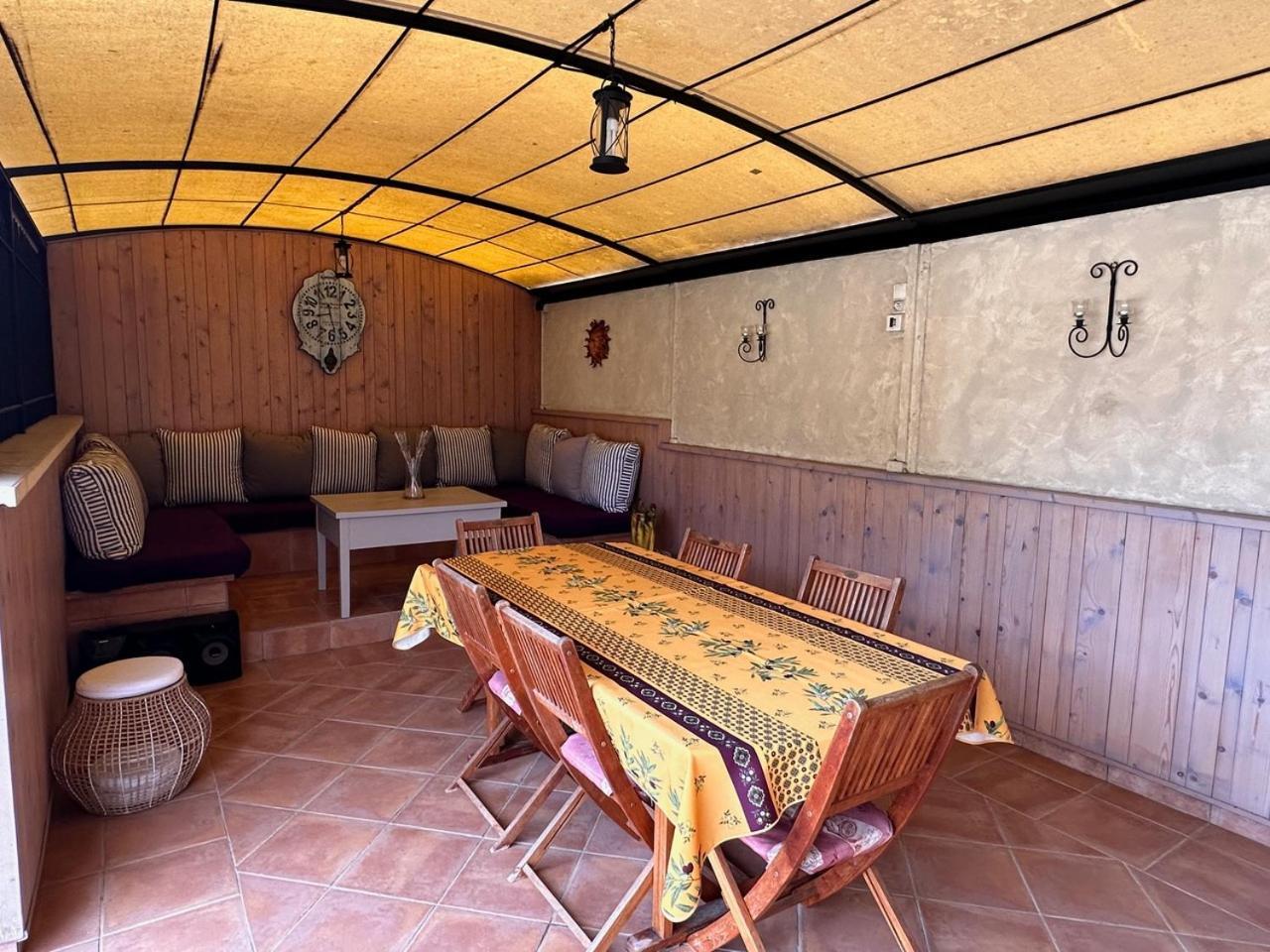 Appartement Beau Ciel à Châteauneuf-de-Gadagne Extérieur photo