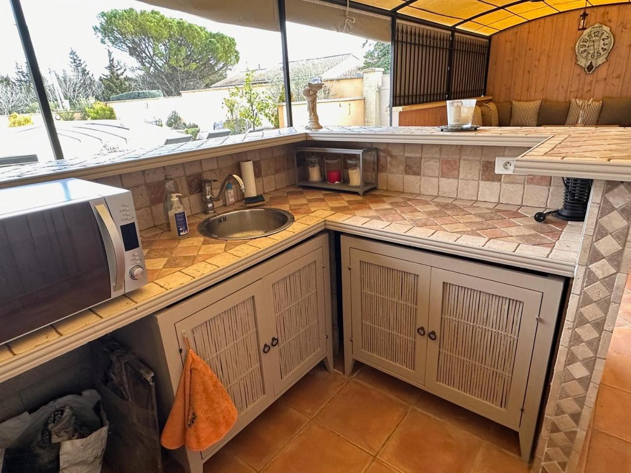 Appartement Beau Ciel à Châteauneuf-de-Gadagne Extérieur photo